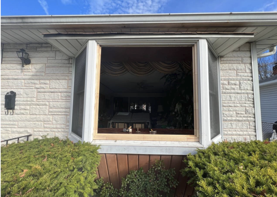 Glazing a New Wood Window Frame the Right Way, From Bare Rabbet to Sealed Glass